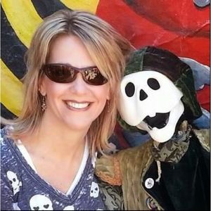 Meet your Posher, Laura